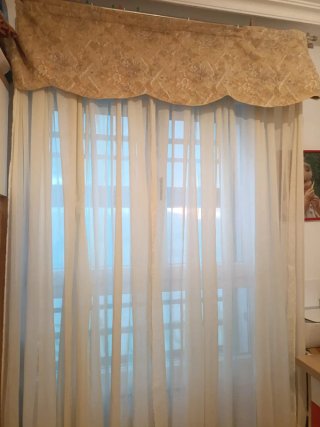 Dormitorio Estilo Luis XV: Madera, Mármol y Bronce