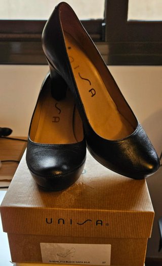 Zapatos tacón Unisa negros Talla 37