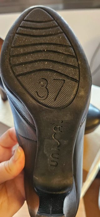 Zapatos tacón Unisa negros Talla 37