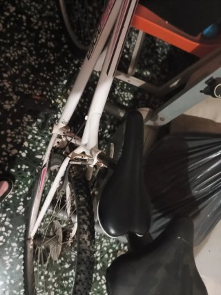Bicicleta Freerider Blanca y rosa