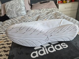 Zapatillas Puma Ferrari Blancas y Rojas