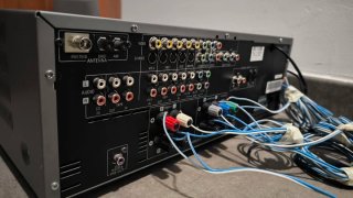 Amplificador Harman Kardon AVR132