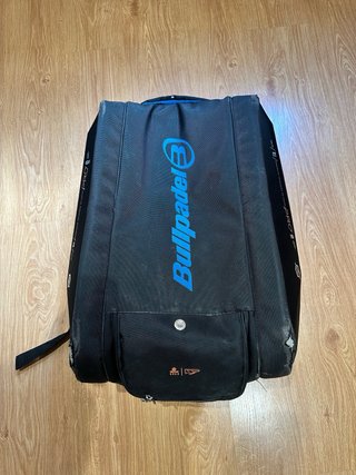 Paletero Bullpadel Hack Pro