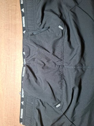 Pantalón corto running Adidas negro