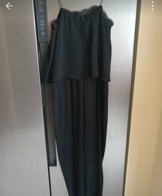 Tuta elegante nera