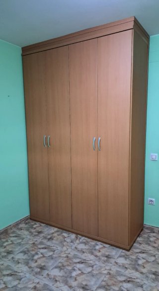 Armario de madera 4 puertas