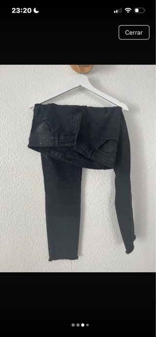 Pantalón vaquero negro