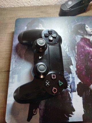 PS4 Slim 500GB + 2 Juegos + 1 Mando