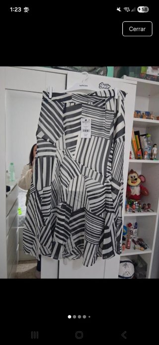 Falda asimétrica estampada