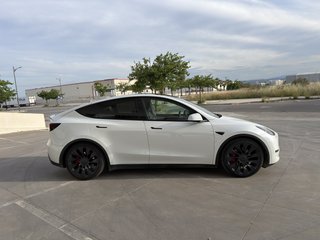Tesla Model Y PERFORMANCE UNICO DUEÑO FSD NACIONAL