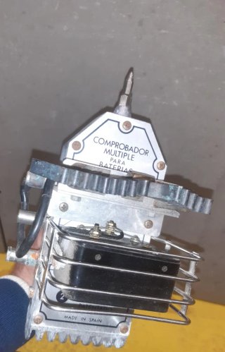 Comprobador Baterías Analógico Vintage