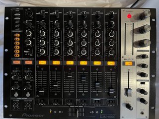 Mesa de mezclas Pioneer DJM-1000