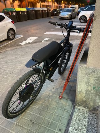 Bicicleta Eléctrica Negra