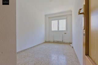 Piso en venta en Polígono Cartuja – La Paz en Granada