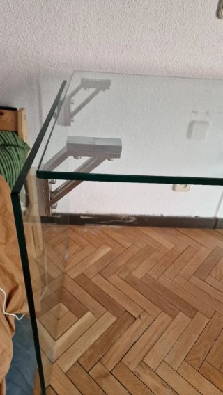 Scrivania in vetro e metallo