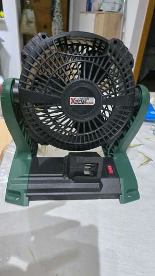 Ventilatore ricaricabile verde