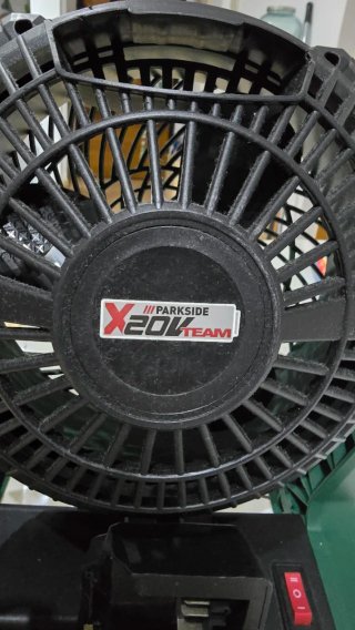 Ventilatore ricaricabile verde