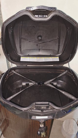 Baúl Givi V47 NN Negro