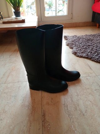 Stivali da equitazione e acqua neri