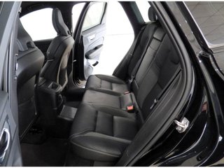Volvo XC60 Recharge R-Design 2.0 T6 AWD Auto