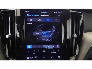 Volvo XC60 Recharge R-Design 2.0 T6 AWD Auto