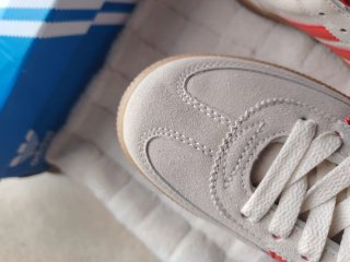 Zapatillas Adidas Edición Limitada Corazón