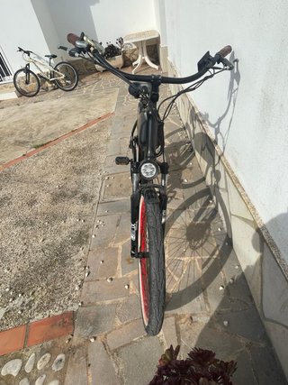 Bicicleta Eléctrica Negra