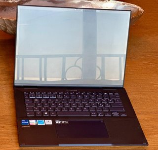 ASUS ExpertBook B7402FE Touch