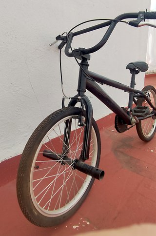 Bicicleta BMX Negra