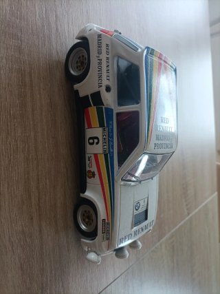 Maqueta Renault 5 Rallye Madrid 20 cm de largo ×10