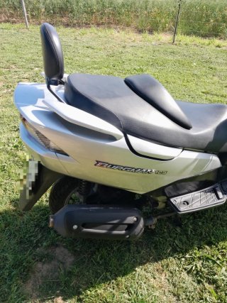 Moto Suzuki burgman 125