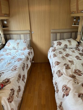 Caravan/caravana