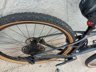 Bicicleta Scott Scale Carbono 29