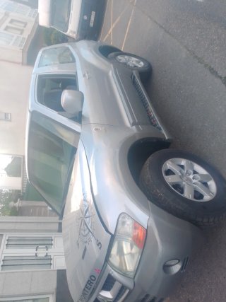 Mitsubishi Montero 2005