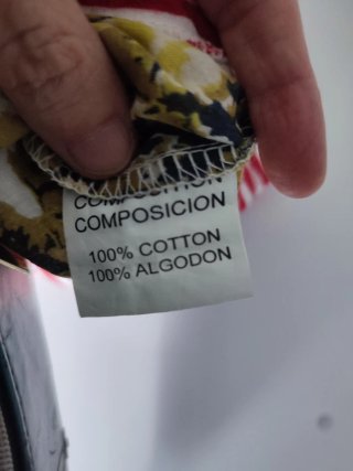 Camiseta floral talla L.100% algodón.
