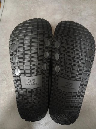 Chanclas T39 Negro y Marrón
