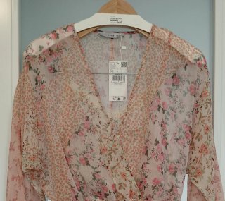 Vestido floral gasa Mango talla XS sin estrenar