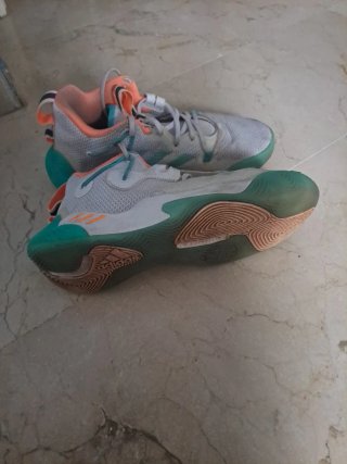 Botas de Baloncesto adidas 44