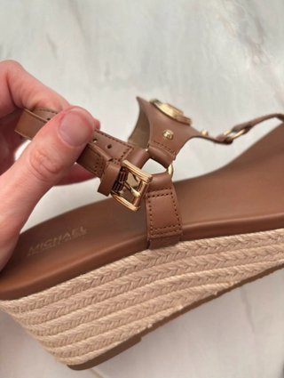 Sandalias cuña Michael Kors marrones