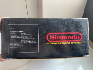 Nintendo NES con Caja y Accesorios