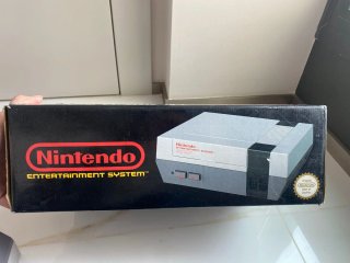 Nintendo NES con Caja y Accesorios