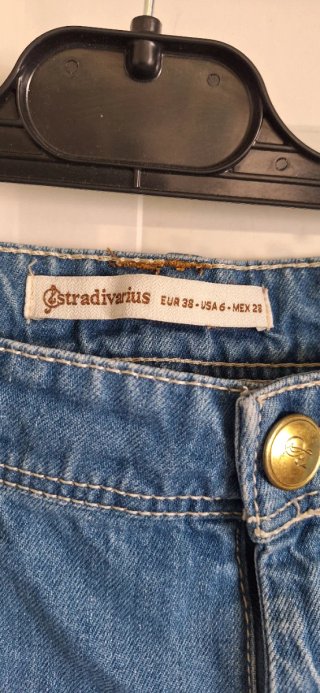 Shorts vaqueros Stradivarius Talla M
