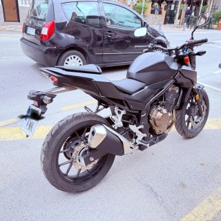 Honda CB500 Negra y Dorada