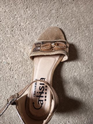 Tacchi dorati per bambina taglia 32-33