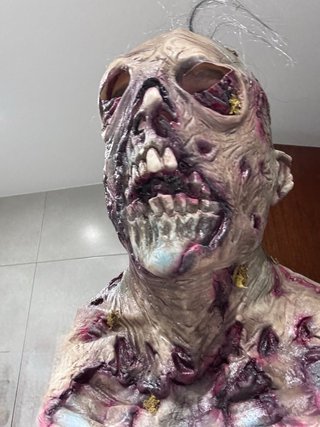 Máscara Zombie Latex Cuello Pelo