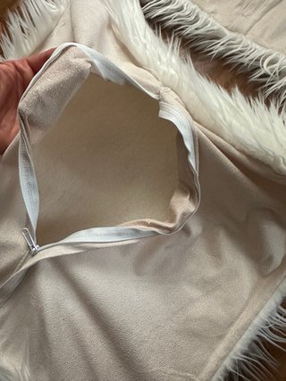 Set due federe bianche con pelliccia sintetica