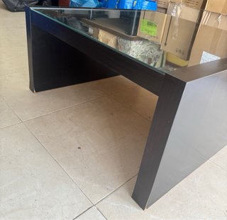 Mesa de centro cristal y madera Ikea