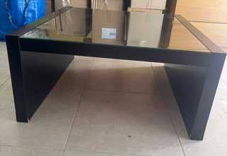 Mesa de centro cristal y madera Ikea