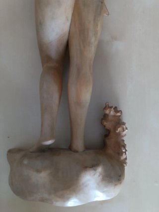 Figura de madera mujer desnuda