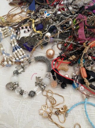 Lotto collane e bracciali vintage